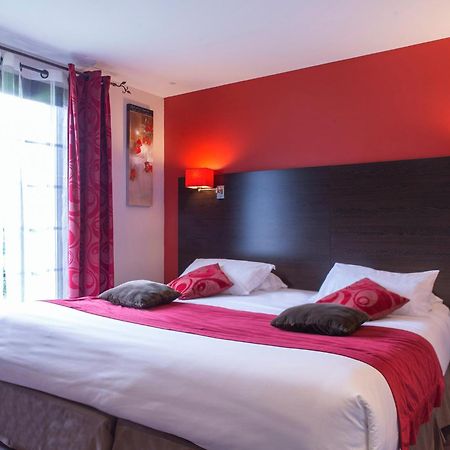 Hotel Restaurant Les Coquelicots, The Originals Relais Saint-Pardoux-l'Ortigier エクステリア 写真